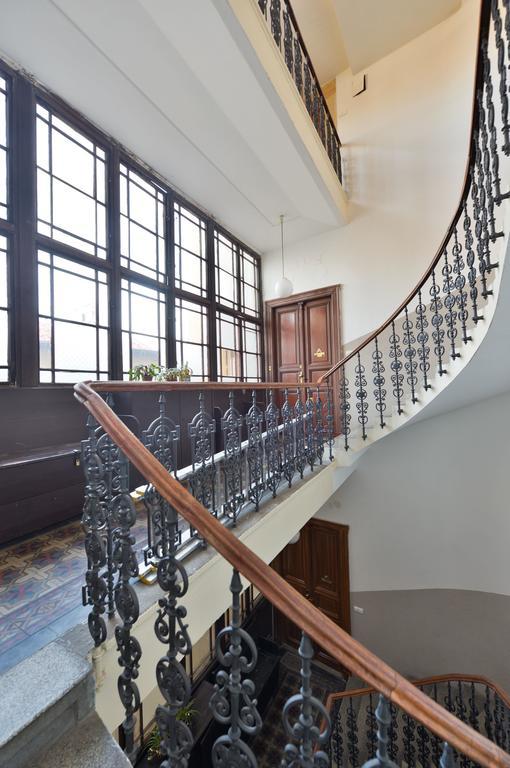 Amazing Charles Bridge Apartment Prague Exterior photo