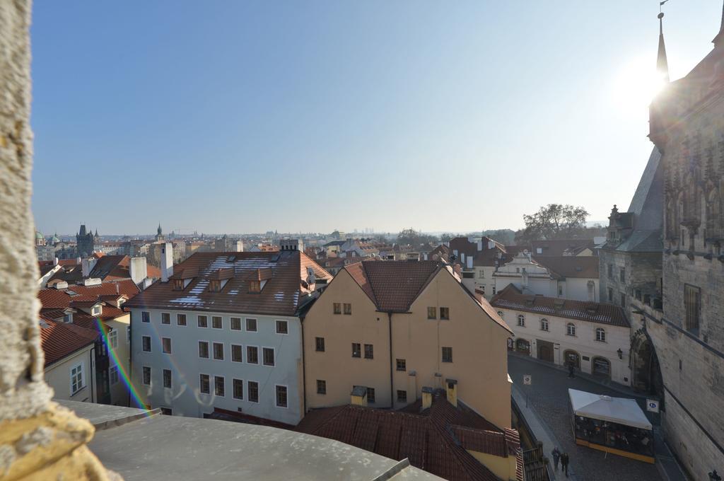 Amazing Charles Bridge Apartment Prague Exterior photo